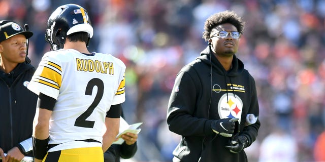 Dwayne Haskins #3 of the Pittsburgh Steelers looks on from the sidelines during the first half against the Cleveland Browns at FirstEnergy Stadium on October 31, 2021 in Cleveland, Ohio. 