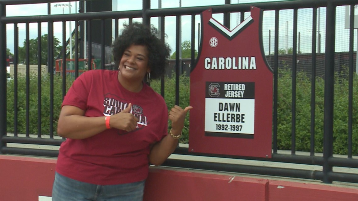 Dawn Ellerbe receives another reminder of her impact at South Carolina