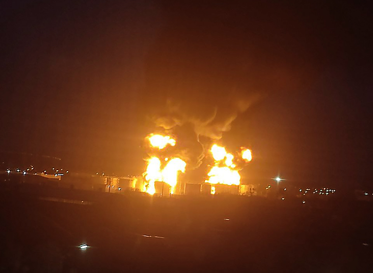 Fire breaks out at a Russian fuel depot near Ukrainian border