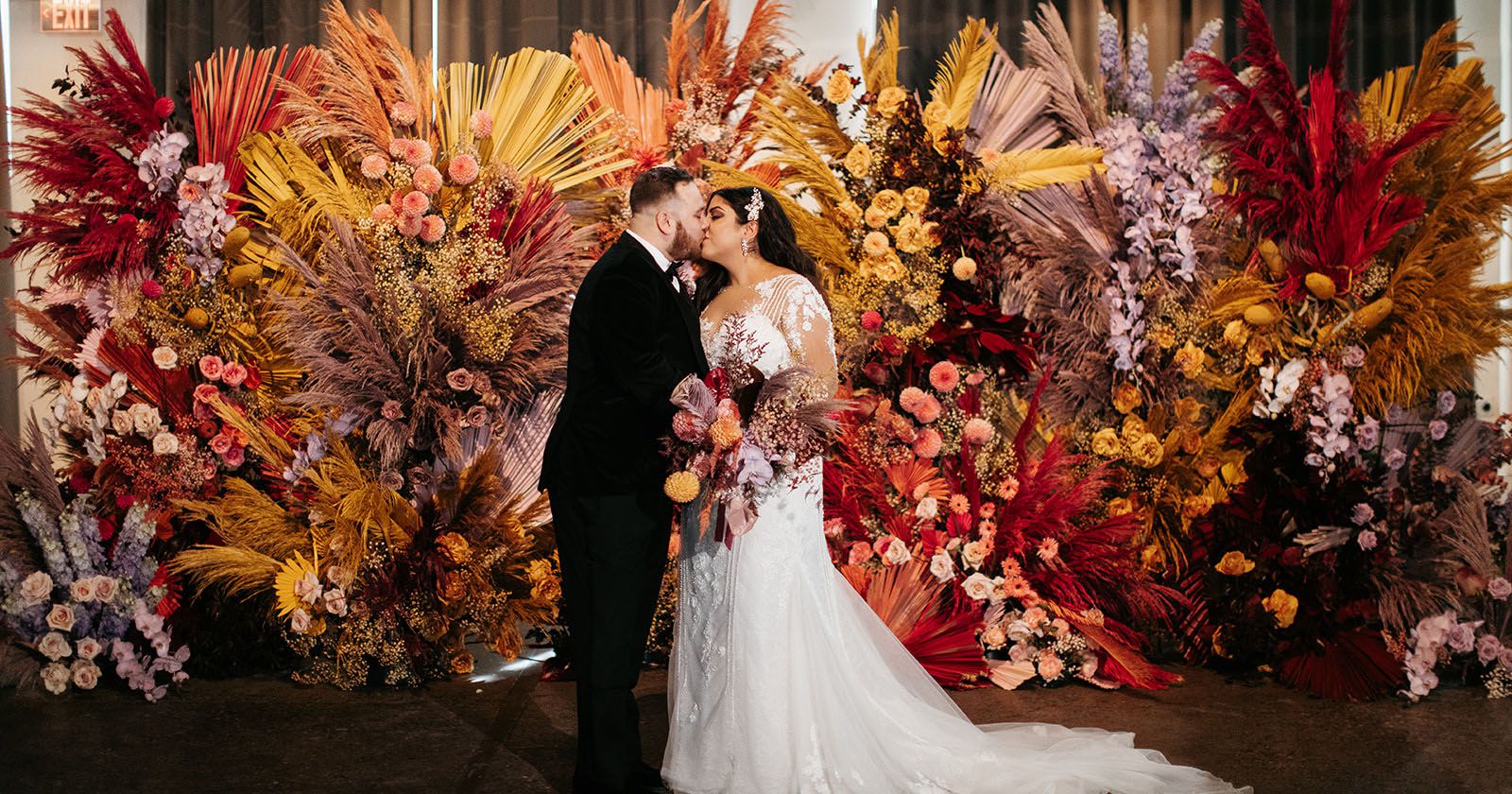 A Dreamy Wedding With Dramatic Florals in Minneapolis