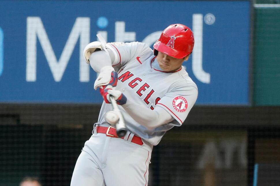 Bases-Loaded Intentional Walk Part of Angels’ Win Over Texas