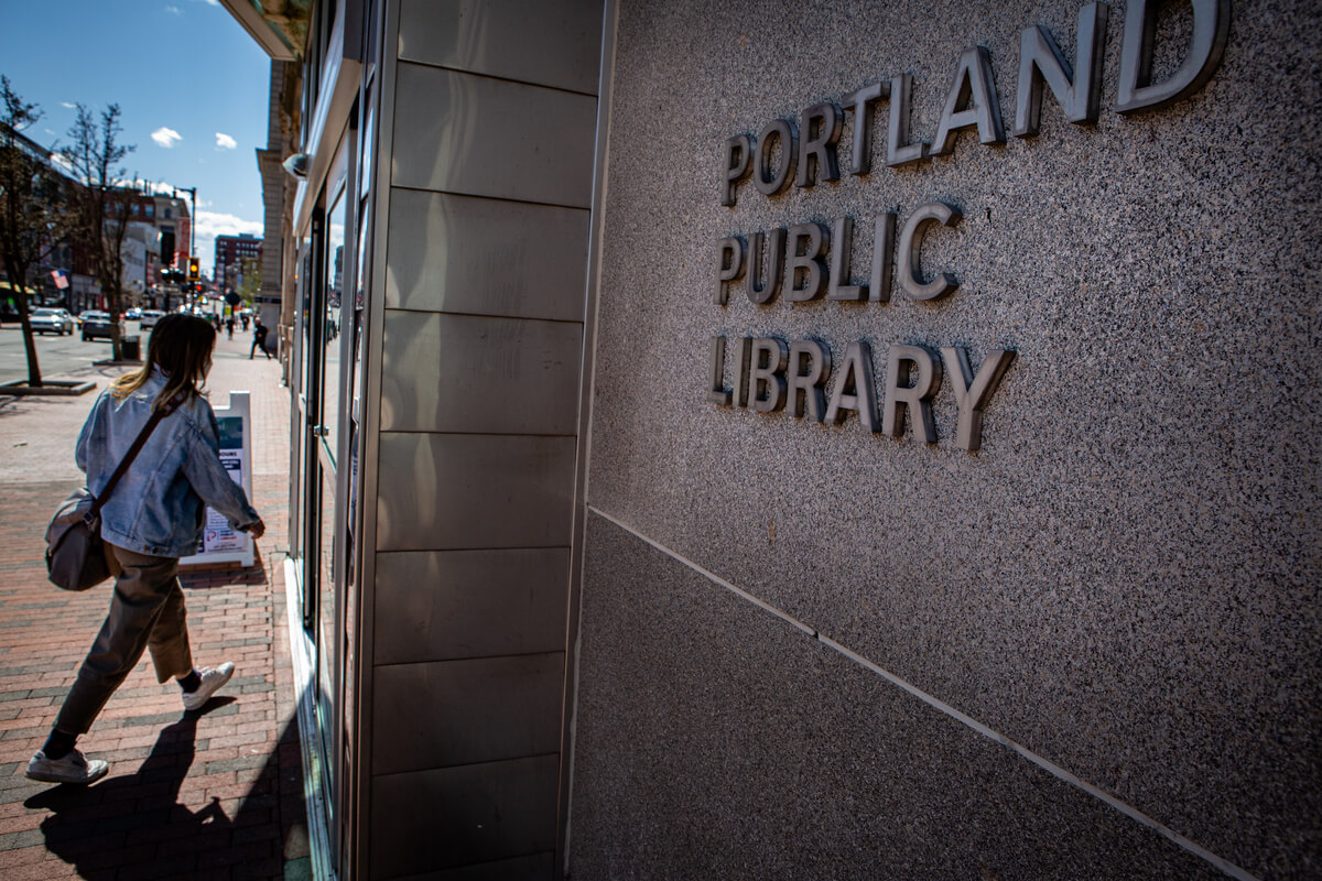 Portland library sees surge in checkouts of ‘Maus’ after Tennessee community banned it