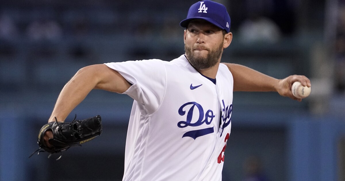 Hernández: Clayton Kershaw’s competitive fire rages even as Dodger fans show him love