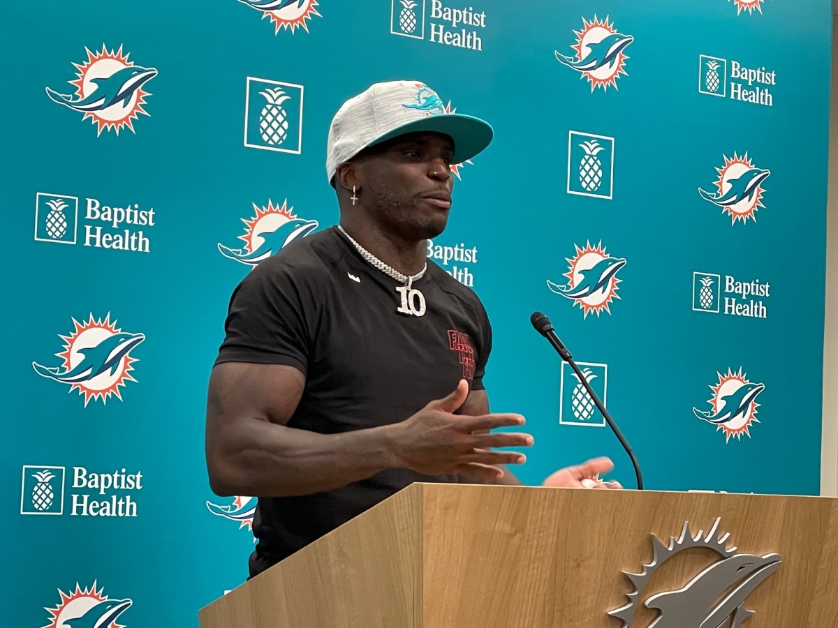 Saturday Dolphins Mailbag: A Hill-Diggs Debate, Noah-Jackson at Crossroads, State of the O-line, and More