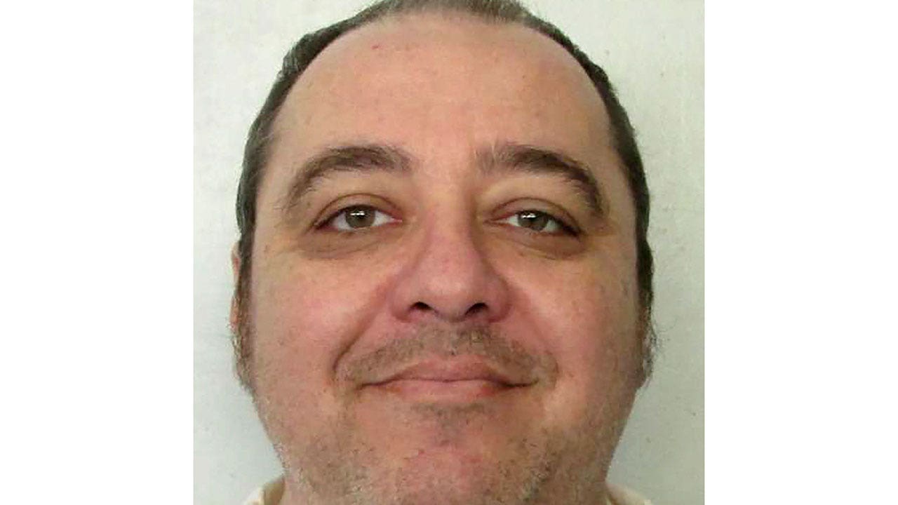 Alabama death row inmate executed with nitrogen gas, nation's first by a new method in 42 years