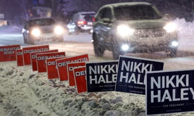 How do the Iowa caucuses work?