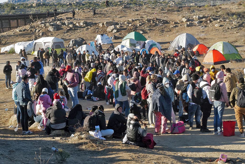 Texas-bound 'Take Our Border Back' convoy to 'shed light' on migrant crisis, 'send a message' to leaders