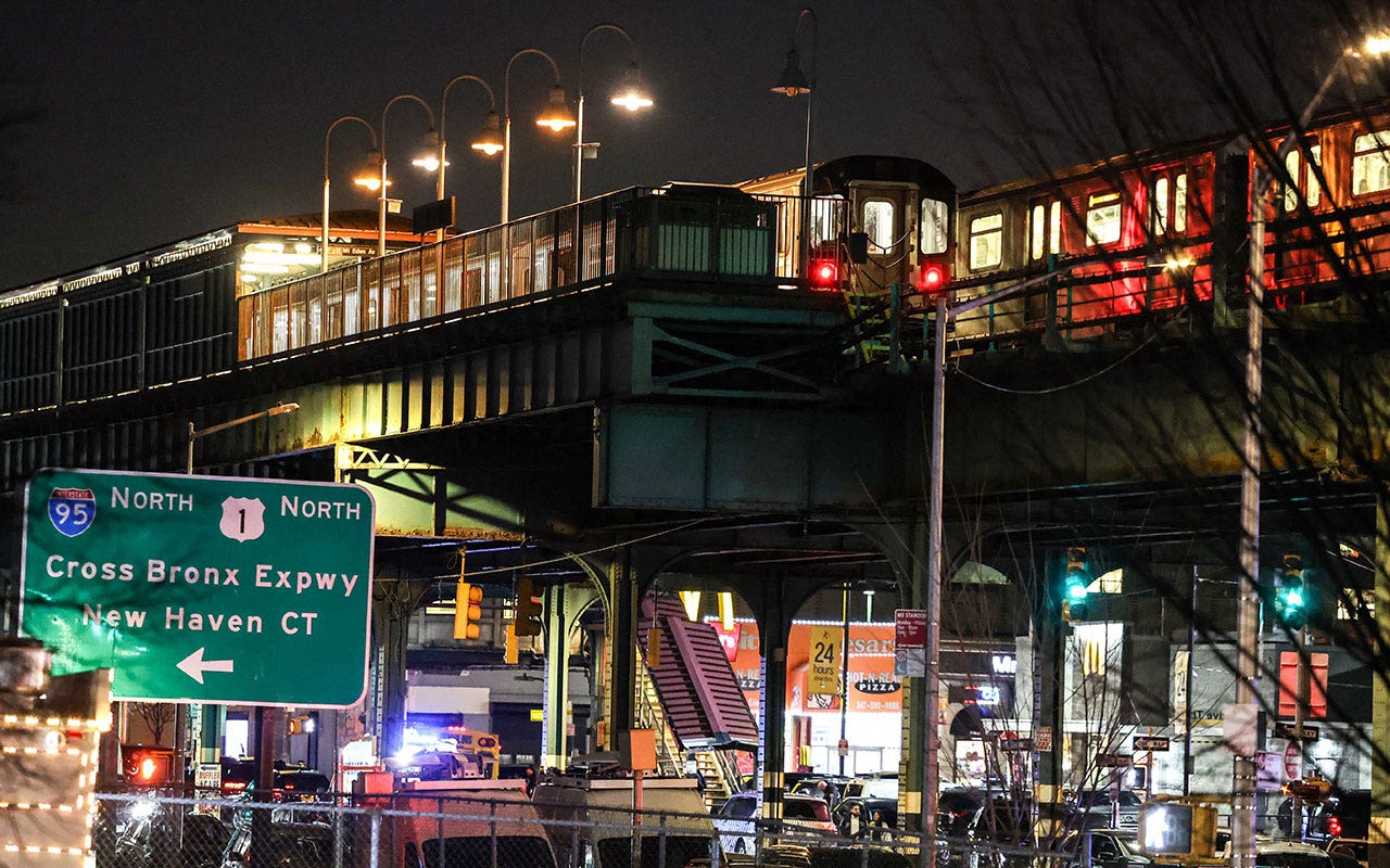 3 arrested in connection to fatal NYC shooting of man on Bronx subway