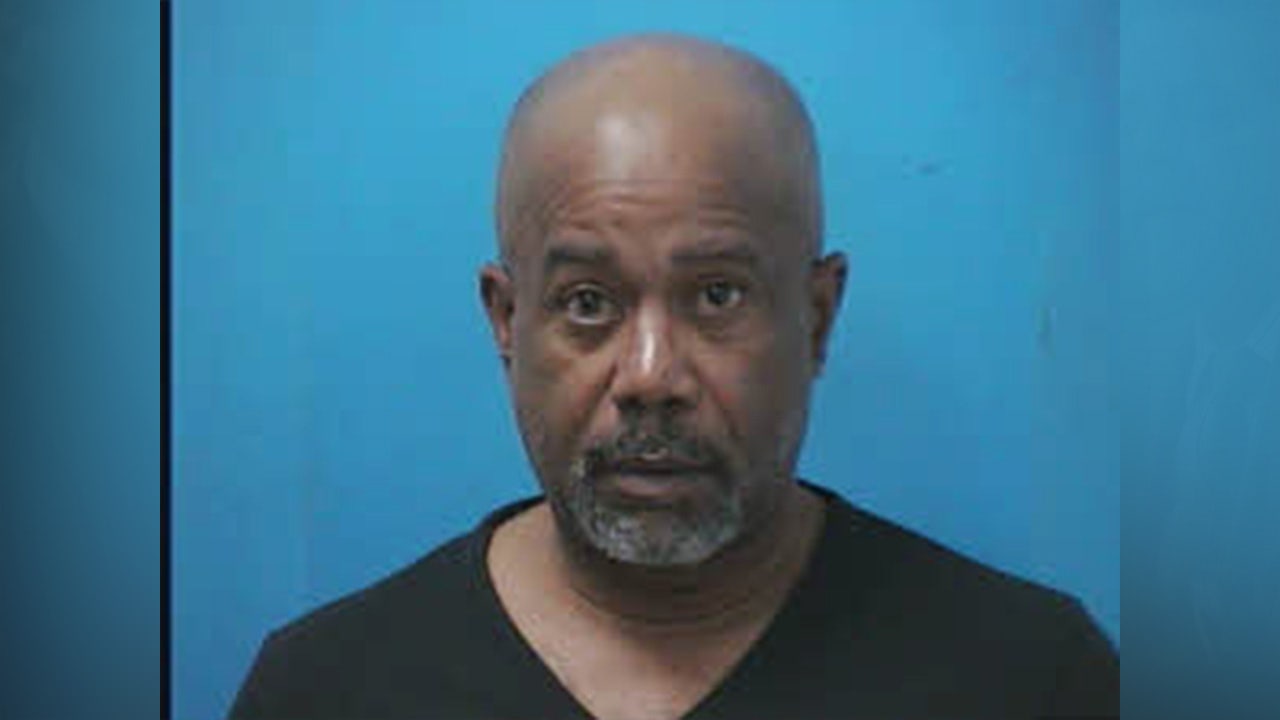 Darius Rucker arrested in Tennessee for minor drug offense