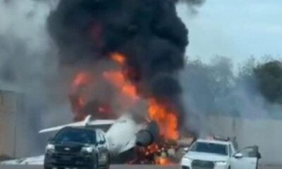 Plane crash on Florida interstate leaves at least 2 dead: sheriff's office