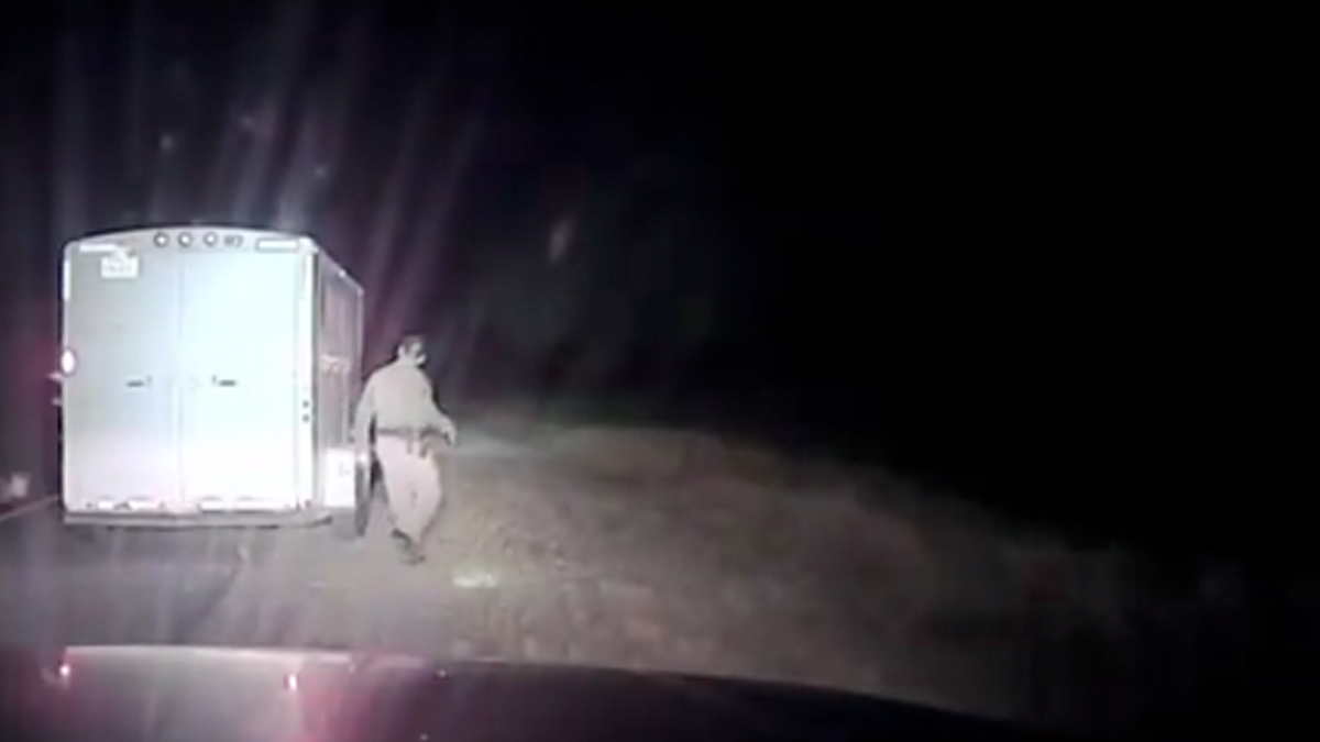 Footage from traffic stop in Texas where 27 illegal immigrants were found