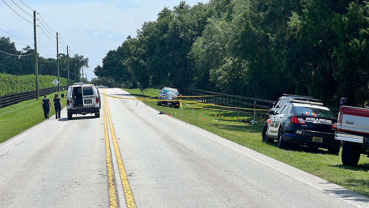 Florida man armed with pepper spray, knife shot by officer after running from mental health clinic: police