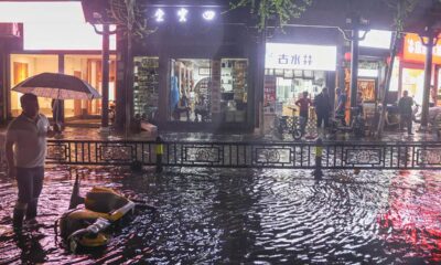 Typhoon-like winds hit South China during major storm, leaving 7 dead
