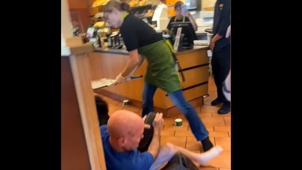 Glendale Colorado Panera Bread fight