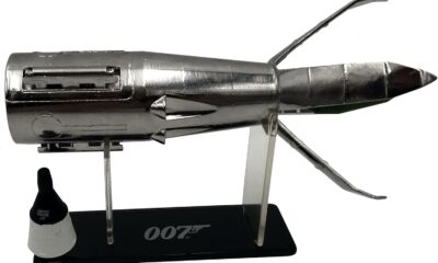 Factory Entertainment James Bond – Bird One Scaled Prop Replica