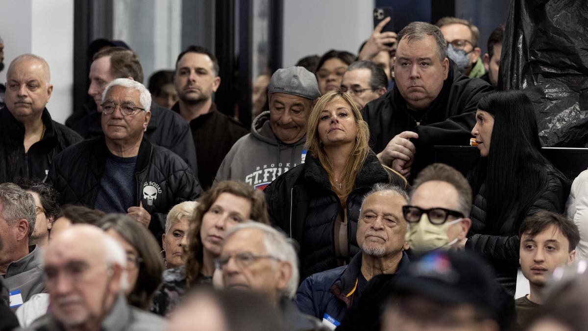 Brooklyn residents meet about migrant shelter