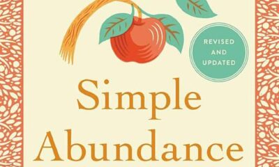 Simple Abundance: 365 Days to a Balanced and Joyful Life