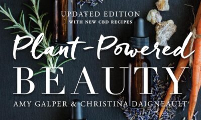 Plant-Powered Beauty, Updated Edition: The Essential Guide to Using Natural Ingredients for Health, Wellness, and Personal Skincare (with 50-plus Recipes)