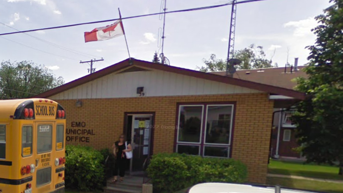 Emo, Ontario, Municipal Office building (Google Streetview)