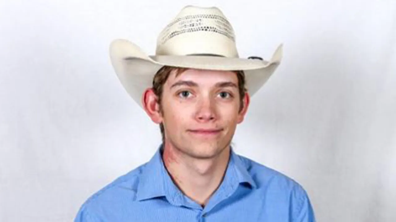 Bull rider, 24, trampled to death in 'freak accident' at rodeo event: 'Deeply upsetting to all of us'