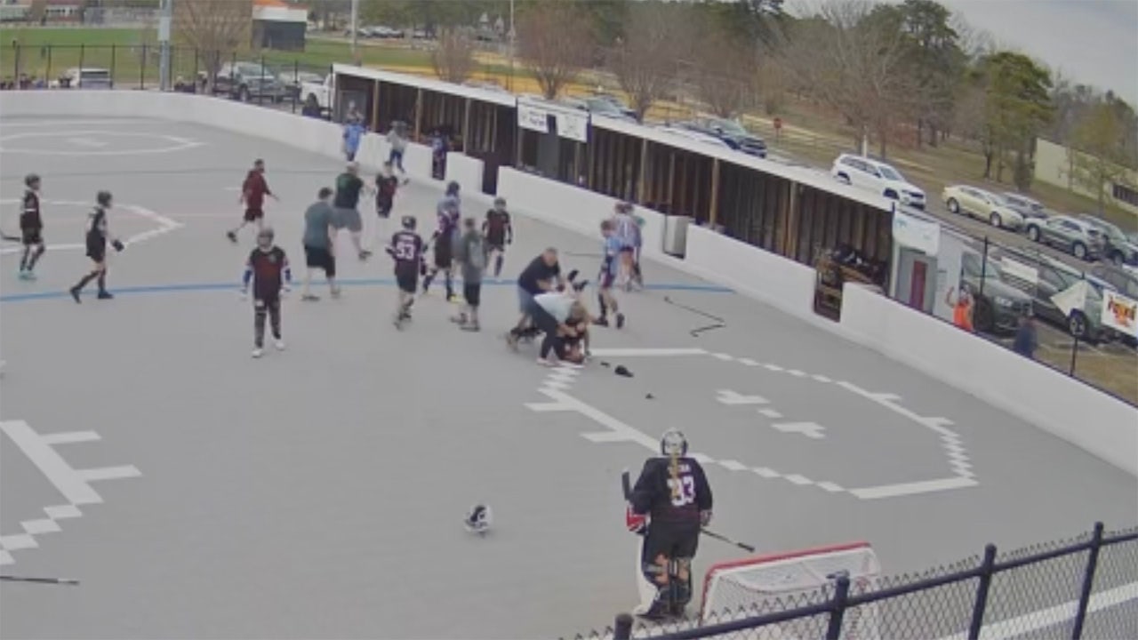 Parents charged after brawl at youth street hockey tournament in New Jersey