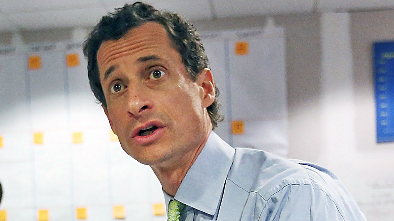 Anthony Weiner discusses sexting scandal while attempting political comeback, says 'women are crazy about me'