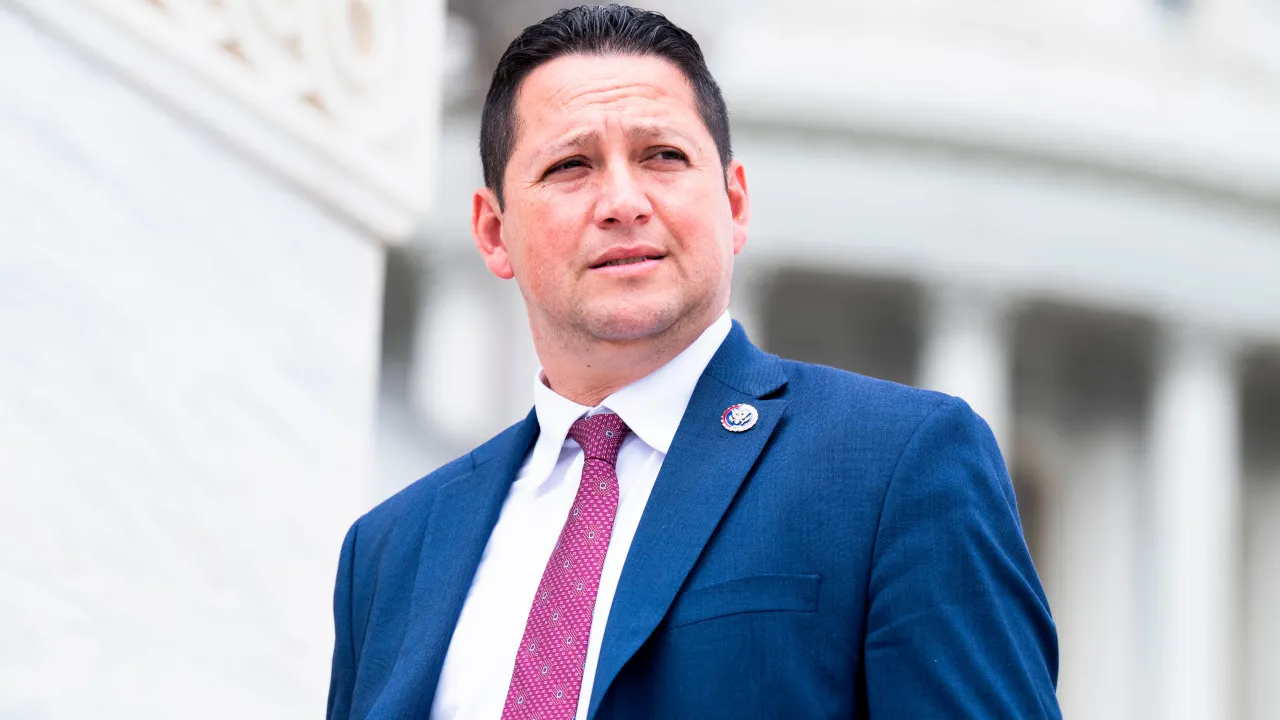 GOP Rep Gonzales says video of kids exposes Dem ‘grandstanding’ over conditions at Texas ICE facility