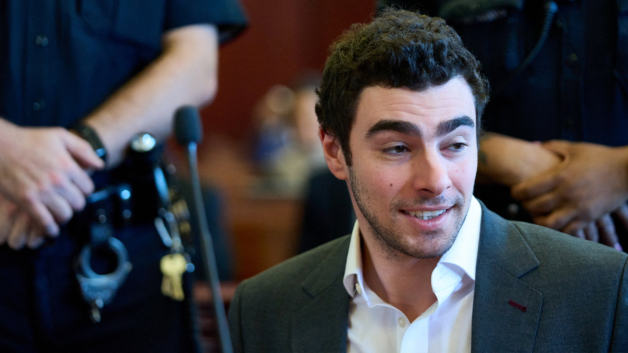 Death penalty off the table for Luigi Mangione after judge agrees to dismiss federal murder charge