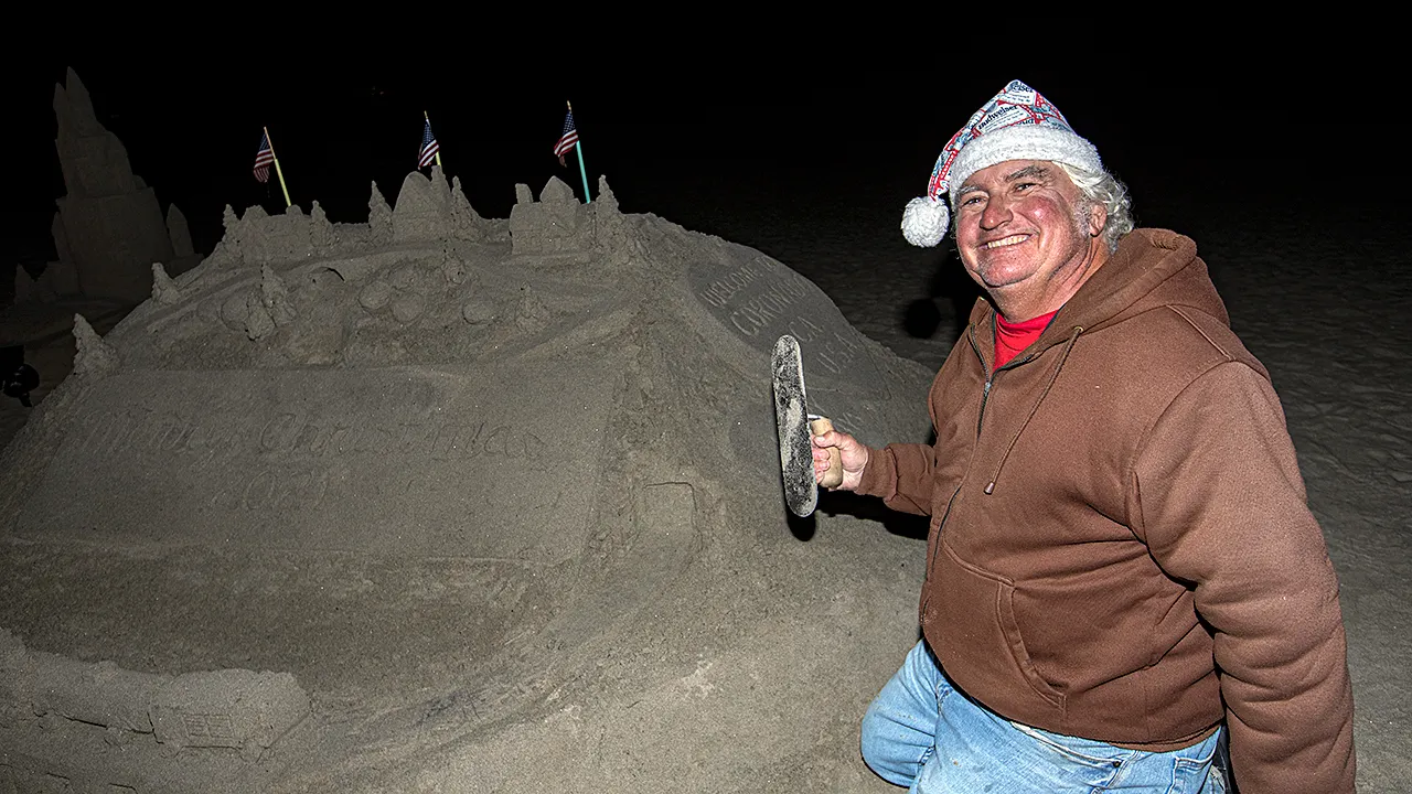 Beloved sandcastle artist booted from California beach by luxury hotel after nearly 20 years